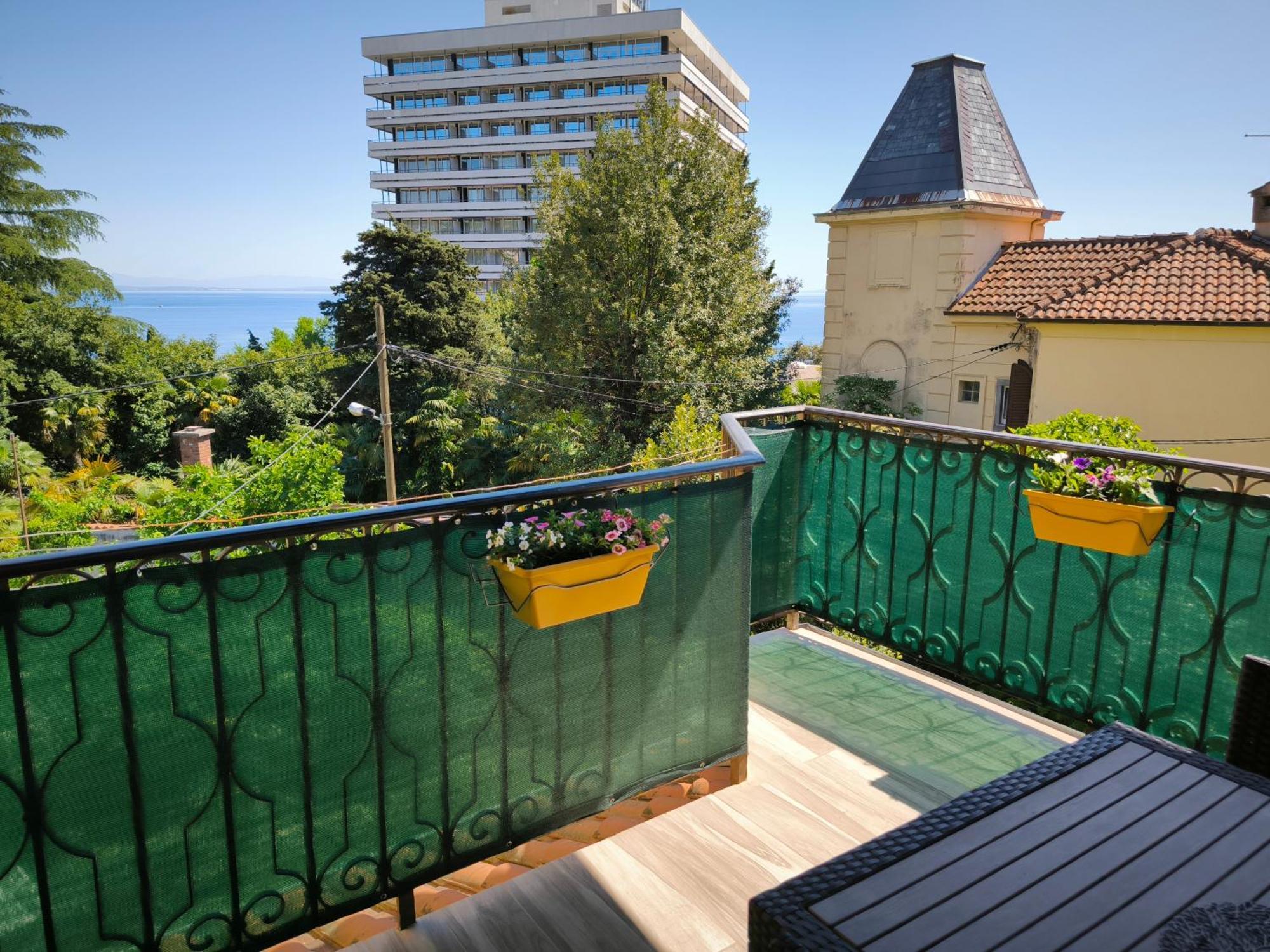 Apartment Matea Opatija Bagian luar foto