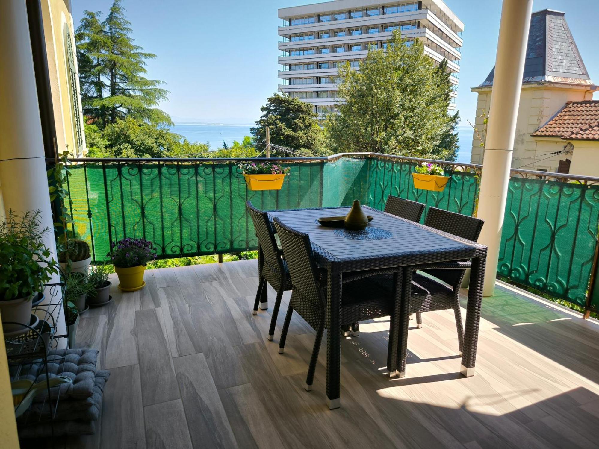 Apartment Matea Opatija Bagian luar foto